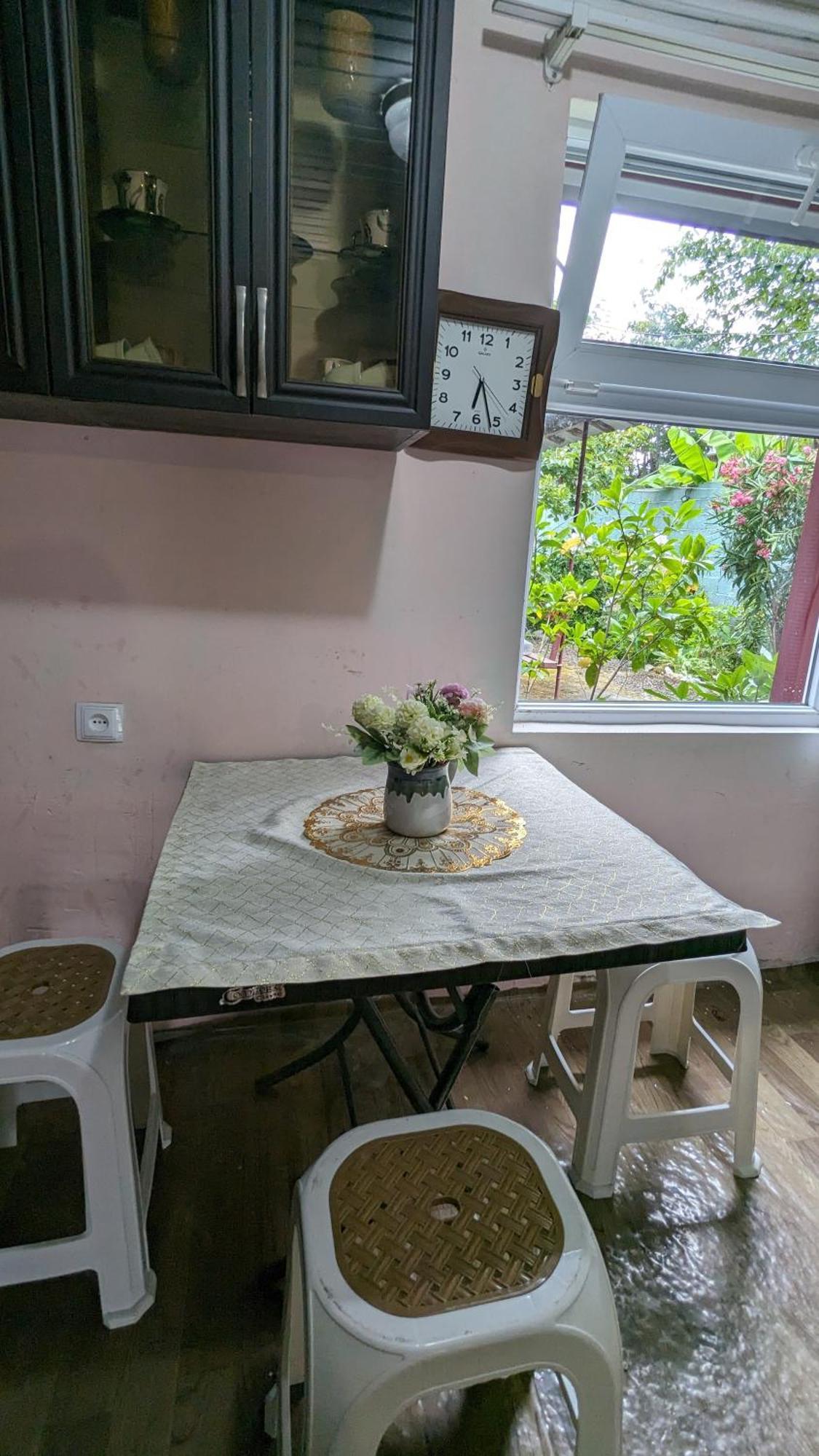 Mano'S Guest House Kobuleti ภายนอก รูปภาพ