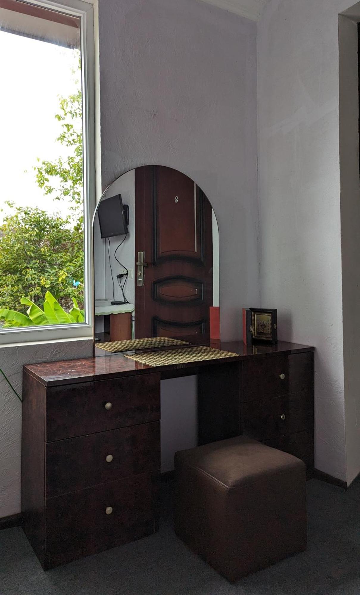 Mano'S Guest House Kobuleti ภายนอก รูปภาพ