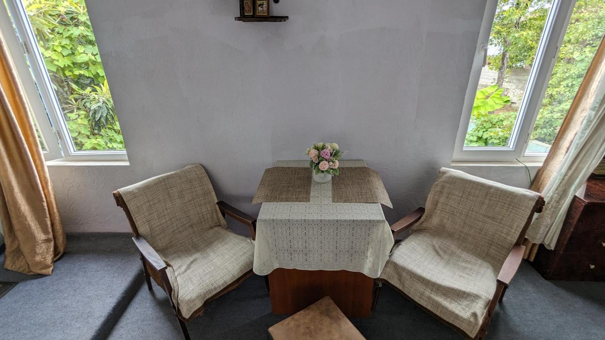 Mano'S Guest House Kobuleti ภายนอก รูปภาพ