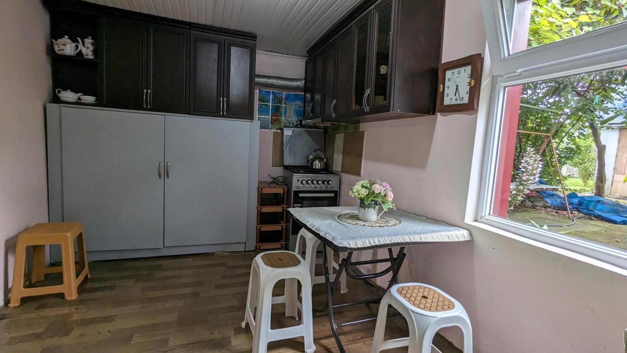 Mano'S Guest House Kobuleti ภายนอก รูปภาพ